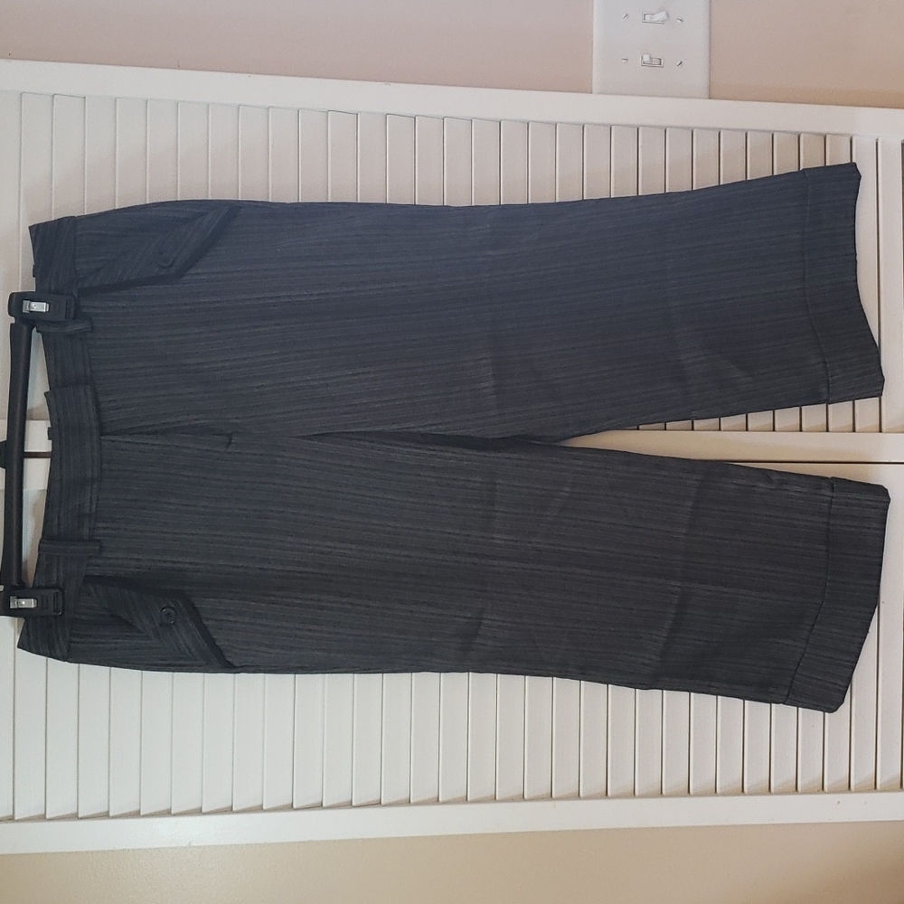 Larry Levine Stripe Chino Cuffed Capris